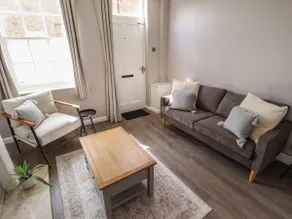 Middle Cottage - Image 4