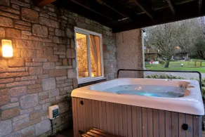 Finest Retreats - Toblerone Lodge - Image 4