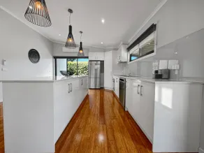 Snowgum Bright Retreat - 2 Houses, 1 Location - Image 5