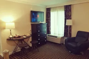 The Wilshire Grand Hotel - Image 2