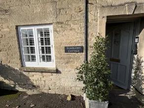 Bumblebee Cottage - Image 2