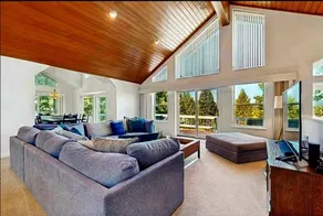 Gorgeous Northstar Home with Central AC Ping-Pong Fireplace & Jetted Tub - Image 2