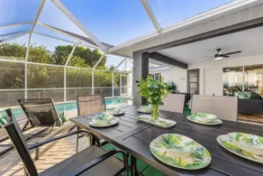 4BRM Stylish Private Home, HTD POOL-Close To Beach - Image 4