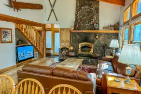 Lovely lodge with a pool table, access to slopes & - Image 3