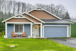 Entertainment Shed! Pet-friendly Oregon Coast Home - Image 2