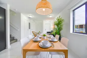 Prime Miami Home | Walk to Wynwood | Free Parking - Image 5