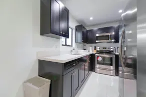 Prime Miami Home | Walk to Wynwood | Free Parking - Image 4