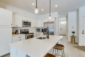 Half-mi to the Triangle! Chic Emmaus Townhome - Image 2