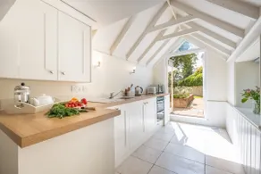 Densford Cottage - Image 3