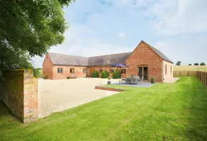 Furlong Barn - Image 2