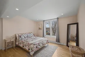 Private Garden Oasis - Quick Access to Downtown - Image 5