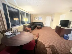 Bay & Skyline 1BR Retreat | Sunset Views - Image 2
