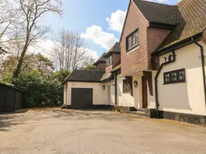 Woodlands House - Image 3