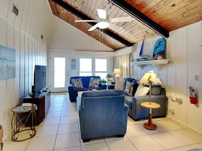 Cozy Cottage - Image 2