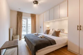 Beach-access apt w/ terrace & city skyline views - Image 3