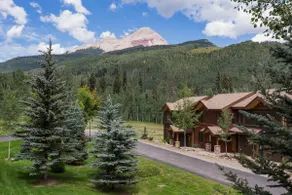 Cascade Village Condo/ Deck/ Mountain Views/ Heated Pool/Hot Tubs - Image 3