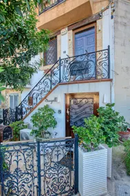 Wake Up to Harbour Views, Birgu Seafront 2BR - Image 5