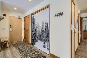 Stunning updated 3 bedroom at Quicksilver! - Image 4