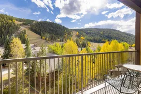 Riesiges Penthouse mit 1 Schlafzimmer und 2 Bädern in Hanglage! 3 Minuten zu Fuß zum Heben! - Image 3