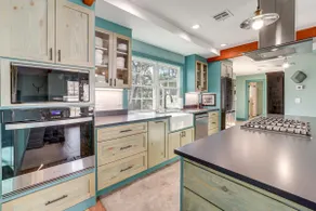 1 Mi to Campus: Modern Tulsa Home w/ Private Yard - Image 2
