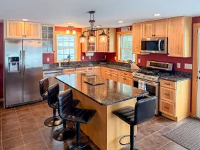 Waterfront | Sunsets | Kayaks | Chef's Kitchen - Image 4
