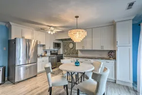 NY! Breezy Beach Getaway Condo m / dæk + grill! - Image 2