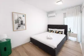Stylish Studio Apartment in the Heart of Brunswick - Image 3