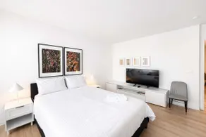 Stylish Studio Apartment in the Heart of Brunswick - Image 5