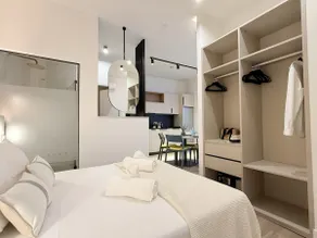 Luxurious and Fully Equipped Executive Studio 4 by VidaCalma - Image 2