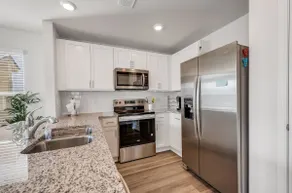 Large 3BR Private Condo Surfside Beautiful Decor - Image 4