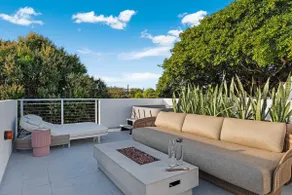 Casa Anton- Artist Home Pool & Rooftop Hot Tub - Image 4