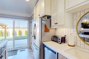 Spacious Meridian Retreat Near Parks & Golf - Image 5