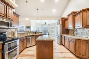 Kerry Hill Manor, Vineyard Estate & Views - Image 4