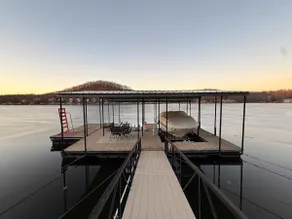 Lucky Duck Lakefront Fire Pit - Image 5