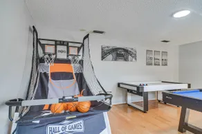 Poolside Oasis! Family Escape in Safety Harbor - Image 5