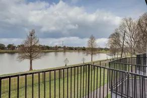 Lake-view Townhome w/ Pool Access in Houston Area! - Image 4