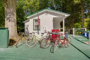 Earth's River Retreat: Kayaks, Wineries & GOTL - Image 4
