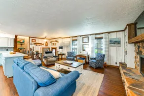Steps to Shore: Group Getaway on Kentucky Lake! - Image 5