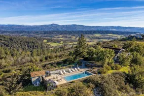 Chateau Chemise -Pool, Hot Tub, Wine Tastings - Image 3
