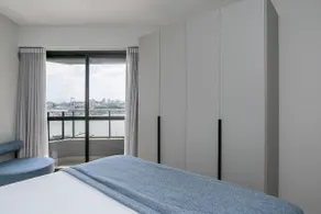 Apart w queen bed in building with pool | Floripa - Image 2