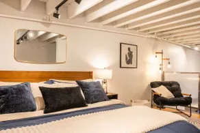 Historic Loft · King Bed · Knitting Factory - Image 3