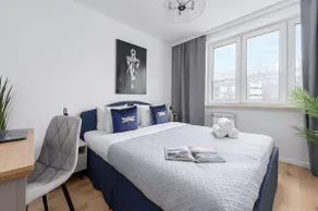 Lumina I 3BR Apartment with Balcony I Parking I 2 Bathrooms I near Center - Image 5