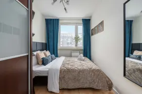 Lumina I 3BR Apartment with Balcony I Parking I 2 Bathrooms I near Center - Image 2