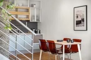 Funky townhouse - rooftop with city views - Image 3