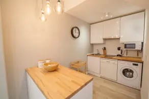 Rosi's Apartment - Image 5