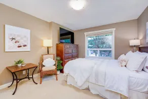Sooke Ocean Oasis - Boutique Waterfront Rental - Image 4