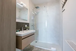Casiola - Bright apartment with seaview - Image 4