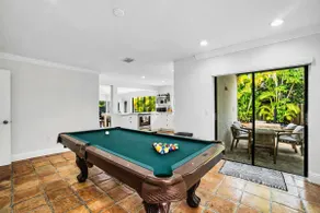 Pool - BBQ - Fire pit - Pool Table - TV room - Image 3