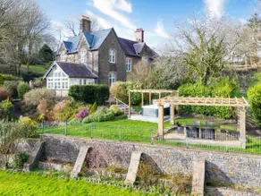The Old Rectory - 5 Bedroom Holiday Home - Llanedi - Image 4
