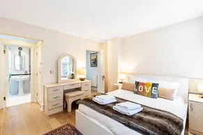 Classic Pimlico Townhouse - Image 3